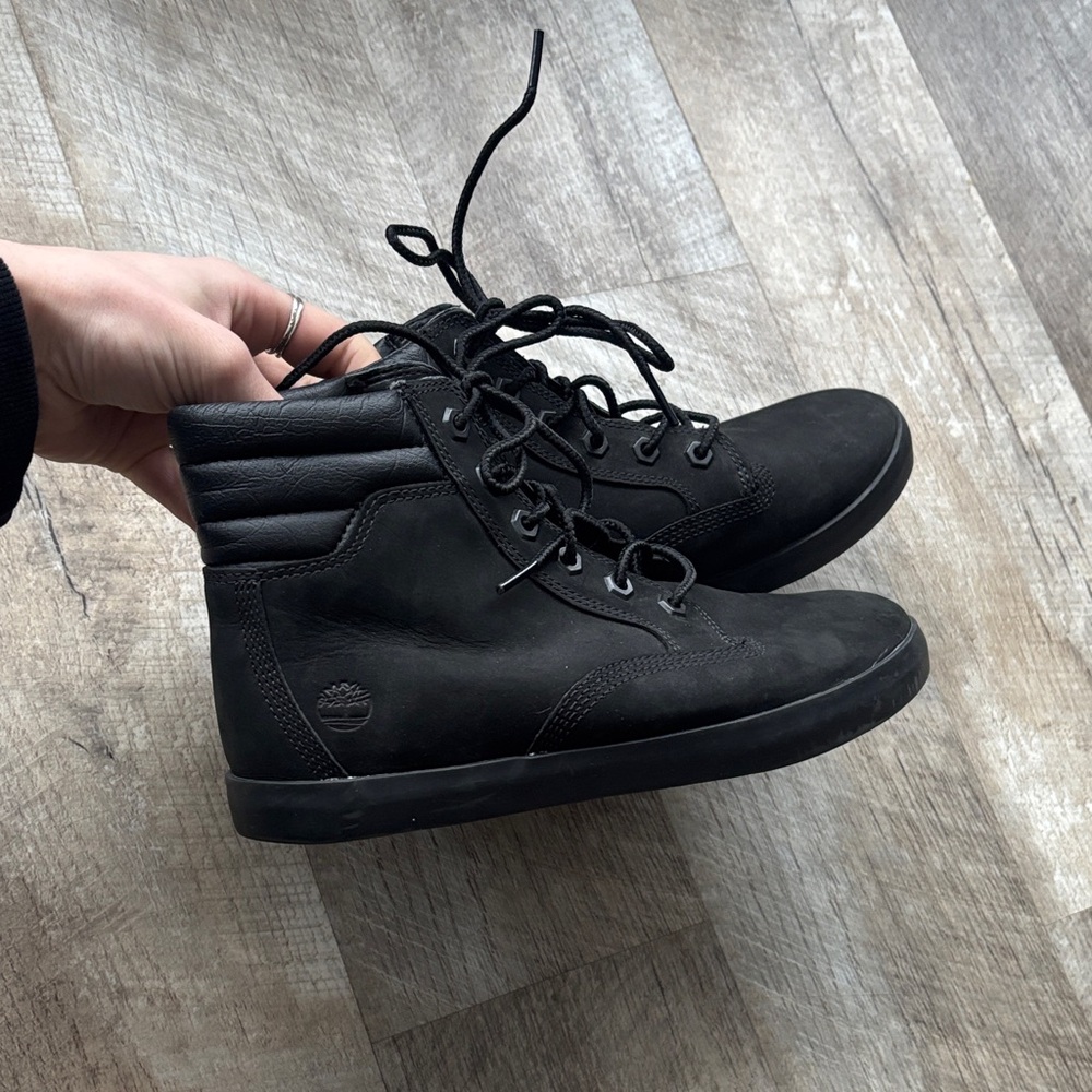 women’s Black High-Top timberland Sneakers - Picture 6 of 10